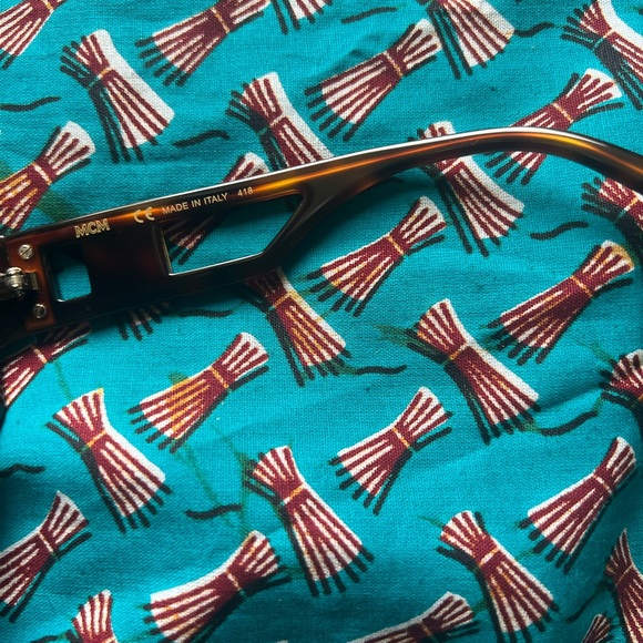 MCM Unisex Black Brown Tortoise Shell Gradient Lens Sunglasses - Picture 14 of 14